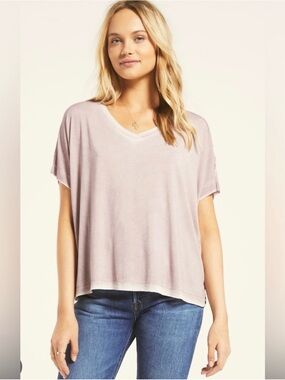Z Supply Mischa Short Sleeve V-Neck Top in Amethyst